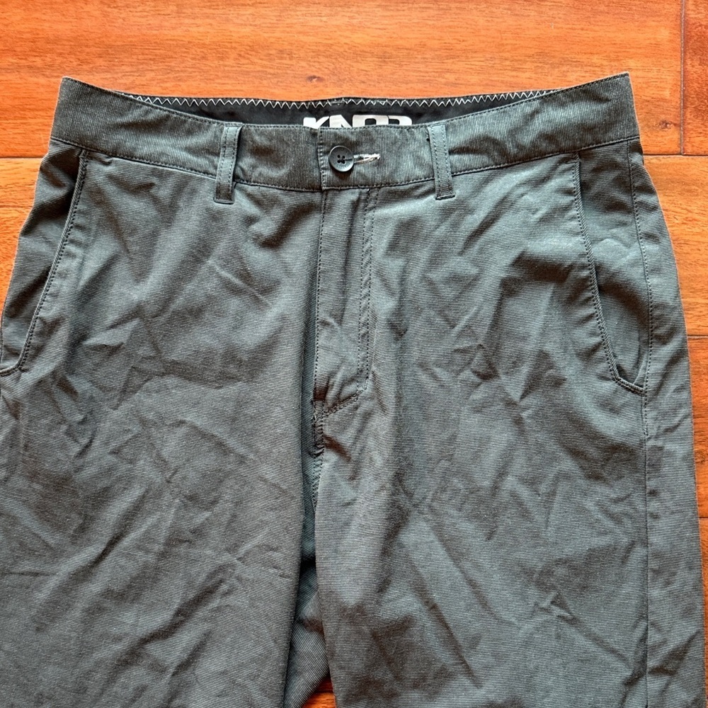 KNQR Lightweight Gray Shorts 30 inch waist/10 inch inseam - Picture 3 of 5
